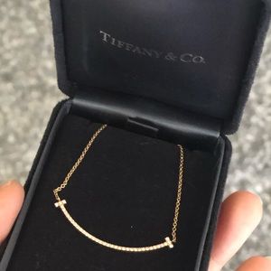 TIFFANY & CO smile t necklace with diamonds